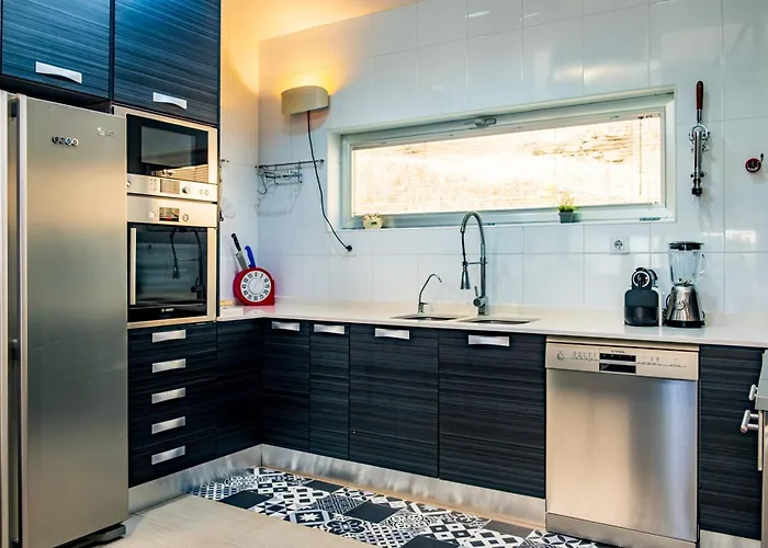 Entregredos Nyaraló *